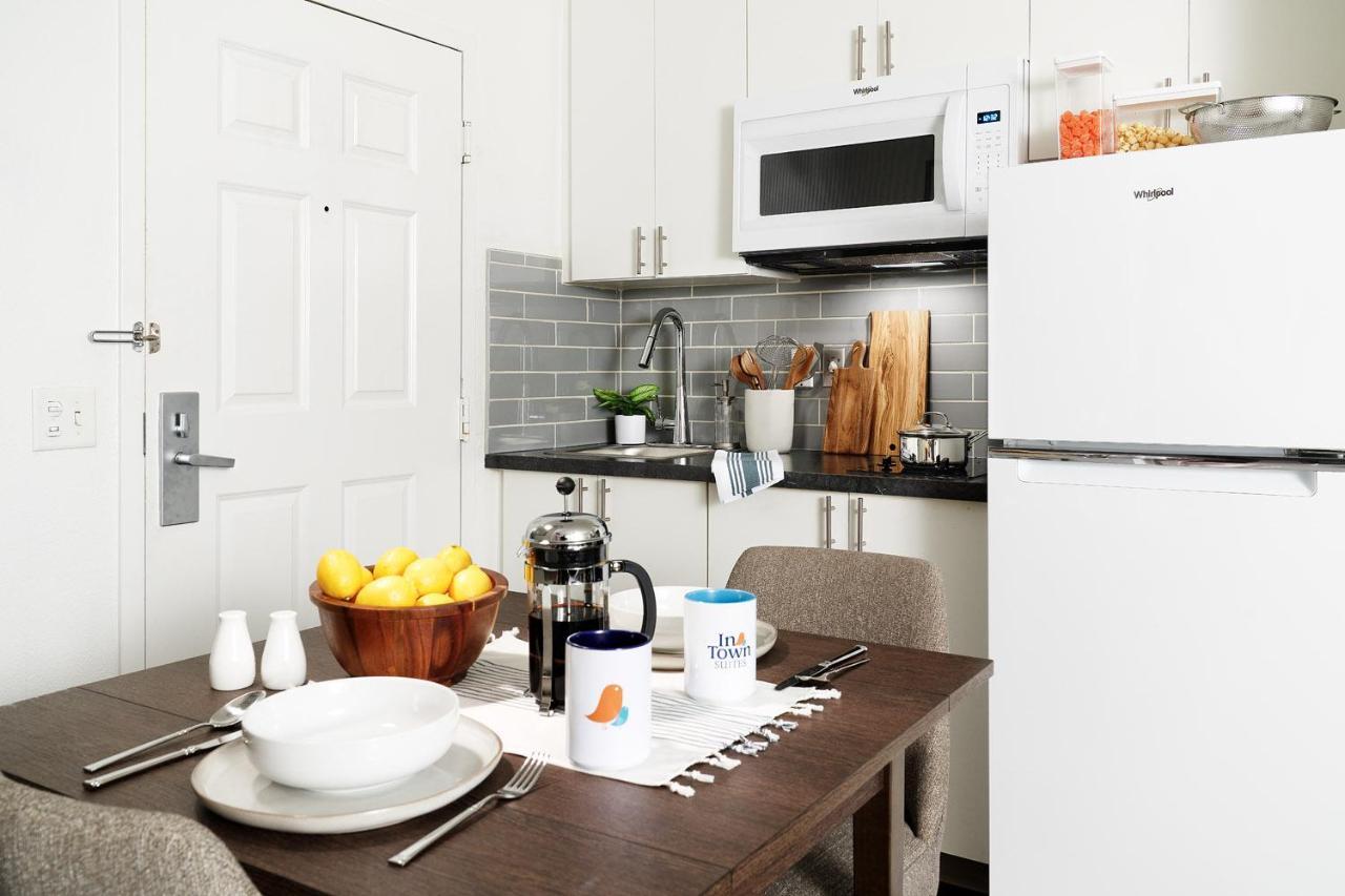 Intown Suites Extended Stay Indianapolis In -College Park Michigan Road 外观 照片