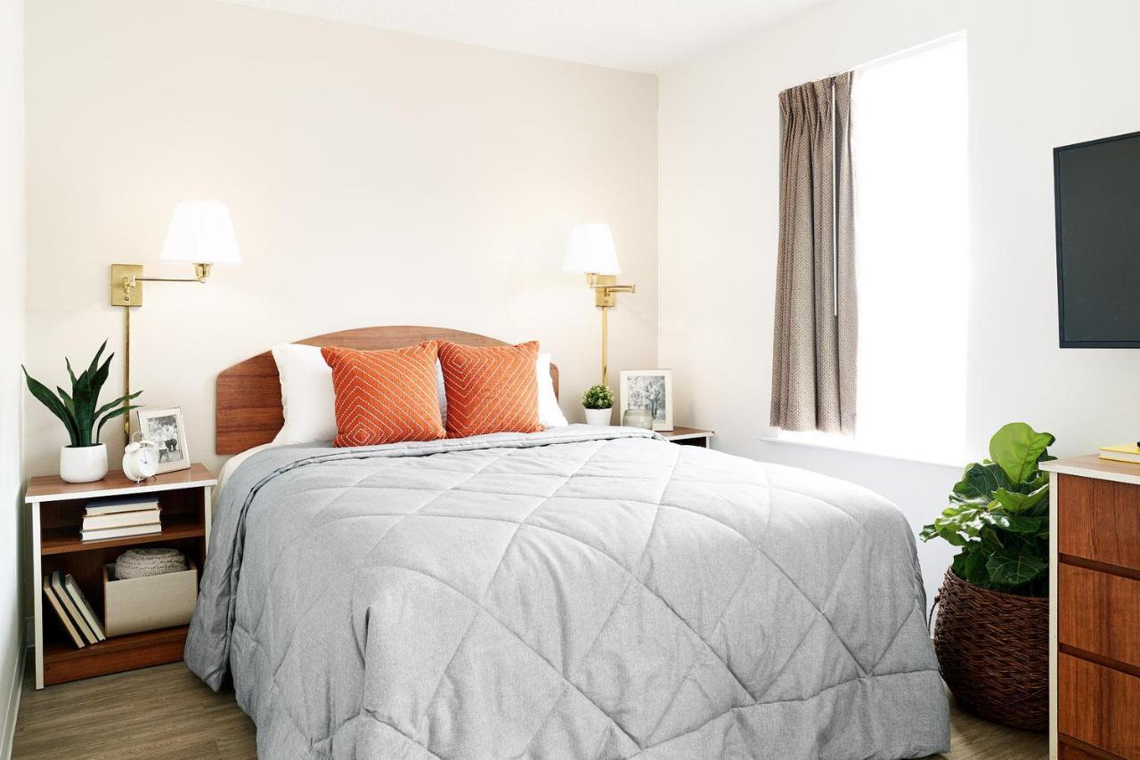 Intown Suites Extended Stay Indianapolis In -College Park Michigan Road 外观 照片